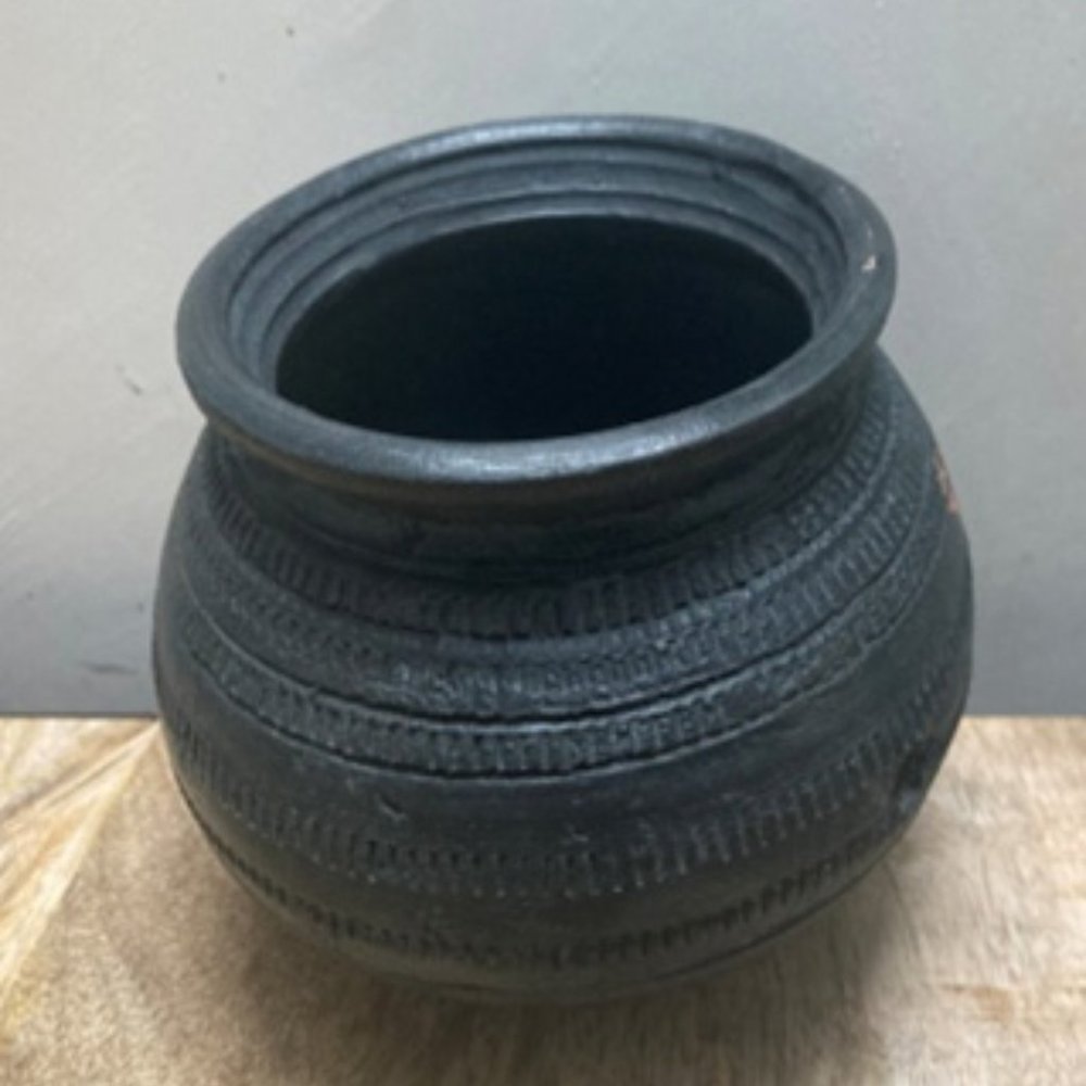 Spura Home Round Antique Black Clay Pot Small